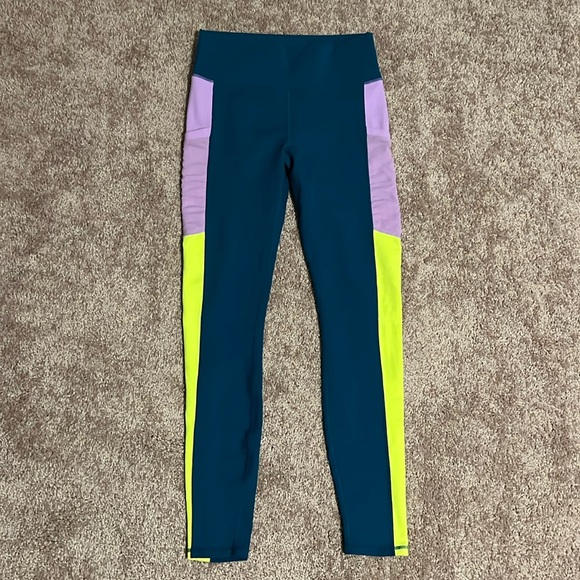 Women’s Leggings - Picture 1 of 3